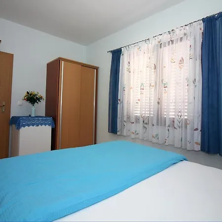 2 Bedroom In *