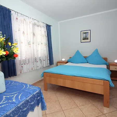 2 Bedroom In Apartamento *